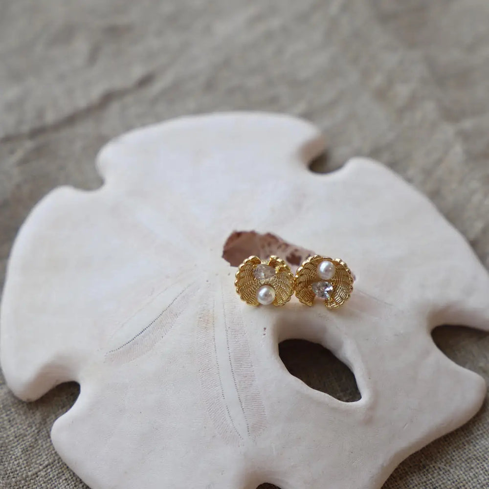 Clam Studs