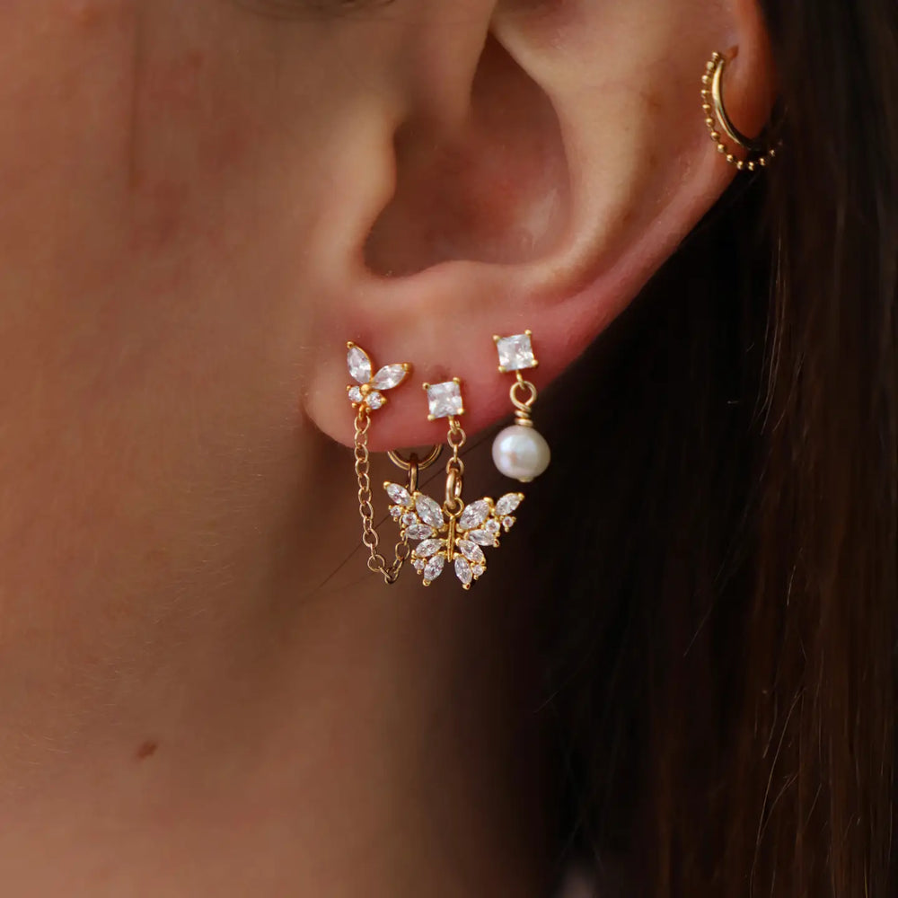Claire Pearl Studs