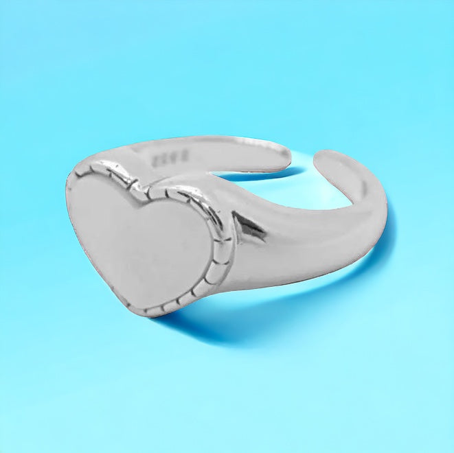 Mother of Pearl Heart Ring