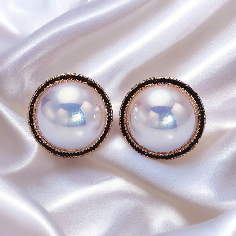 18K Gold Filled Rounded Pearl Black Enamel Stud Earrings
