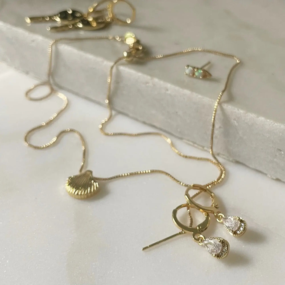 Save Your Tears Huggies