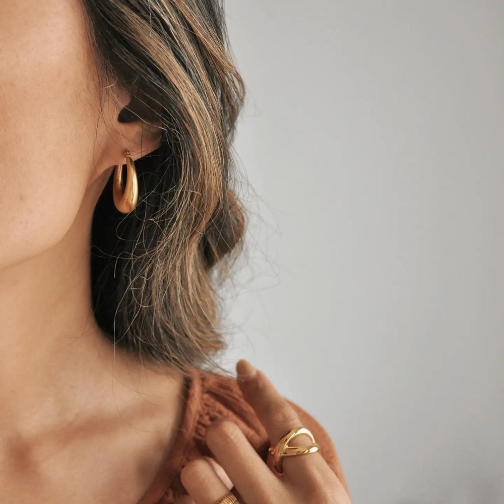 Priscilla Hoops